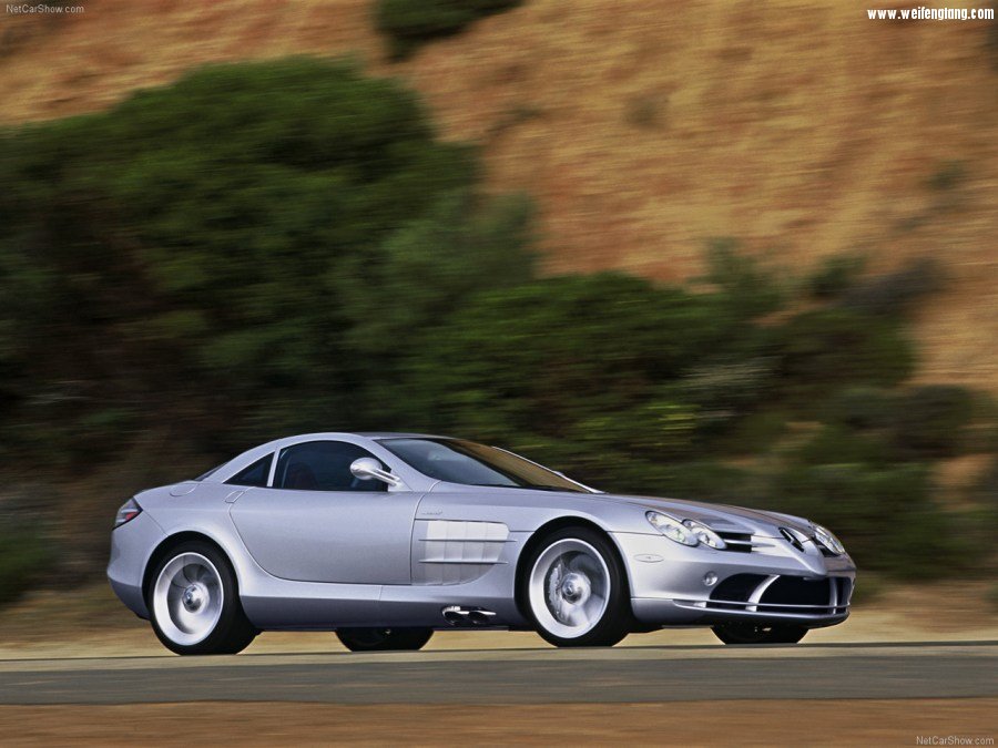 Mercedes-Benz-SLR_McLaren-2004-1280-0b.jpg