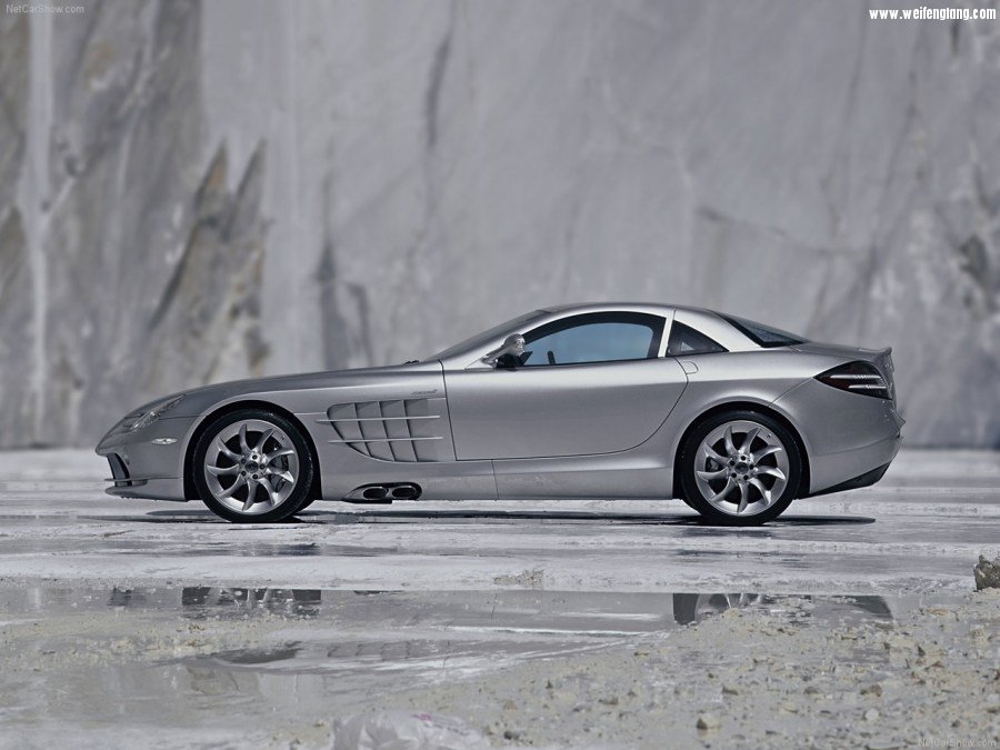 Mercedes-Benz-SLR_McLaren-2004-1280-54.jpg