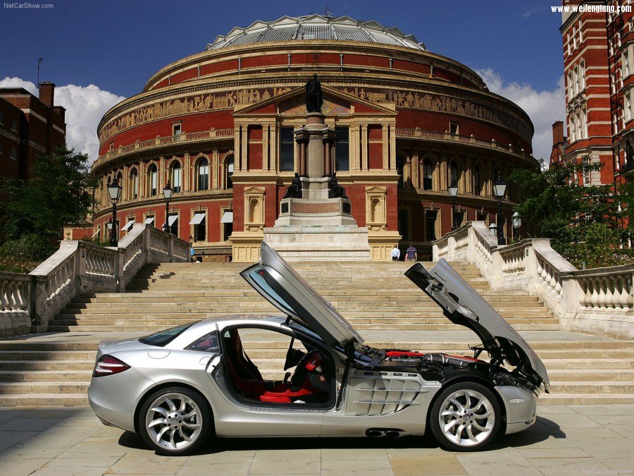 Mercedes-Benz-SLR_McLaren-2004-1280-5b.jpg