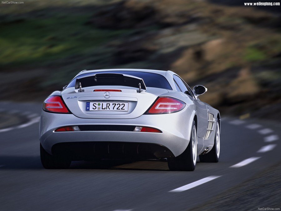 Mercedes-Benz-SLR_McLaren-2004-1280-62.jpg