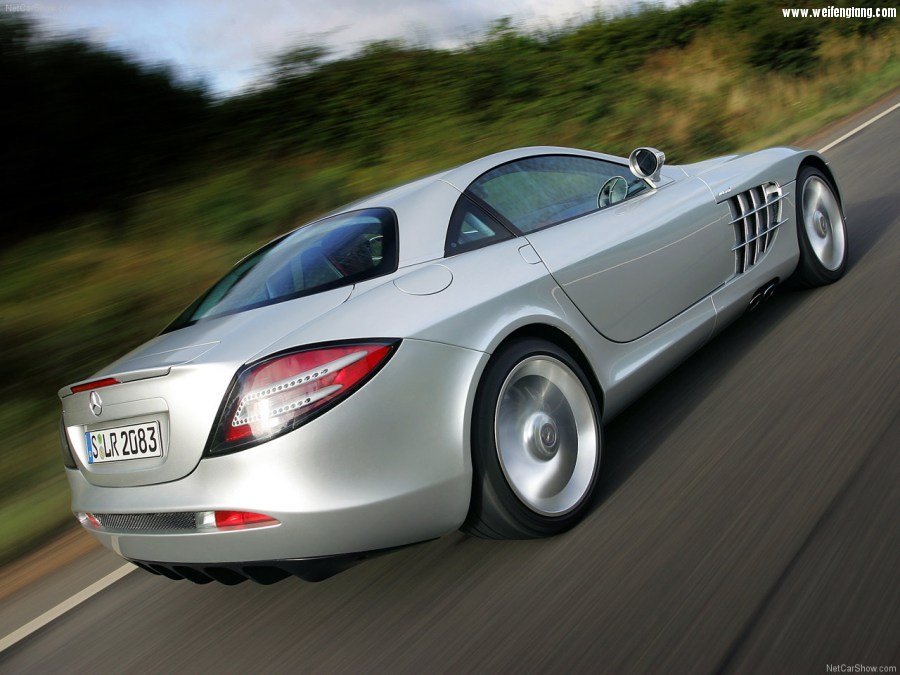 Mercedes-Benz-SLR_McLaren-2004-1280-6e.jpg