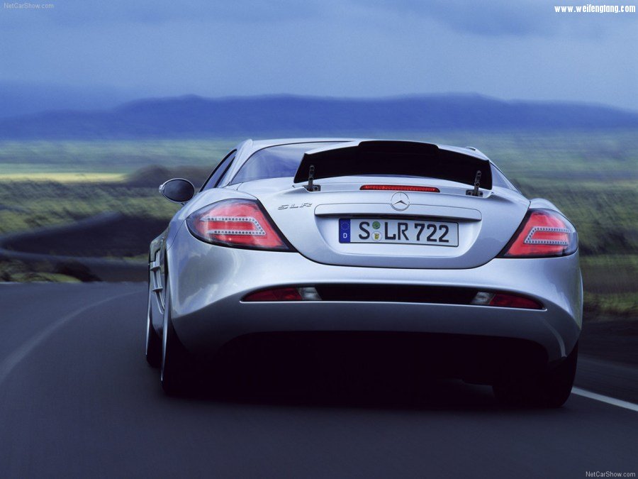 Mercedes-Benz-SLR_McLaren-2004-1280-70.jpg