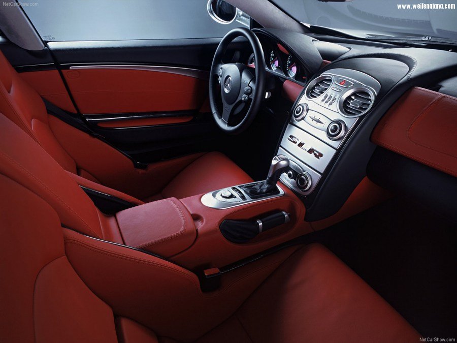 Mercedes-Benz-SLR_McLaren-2004-1280-95.jpg