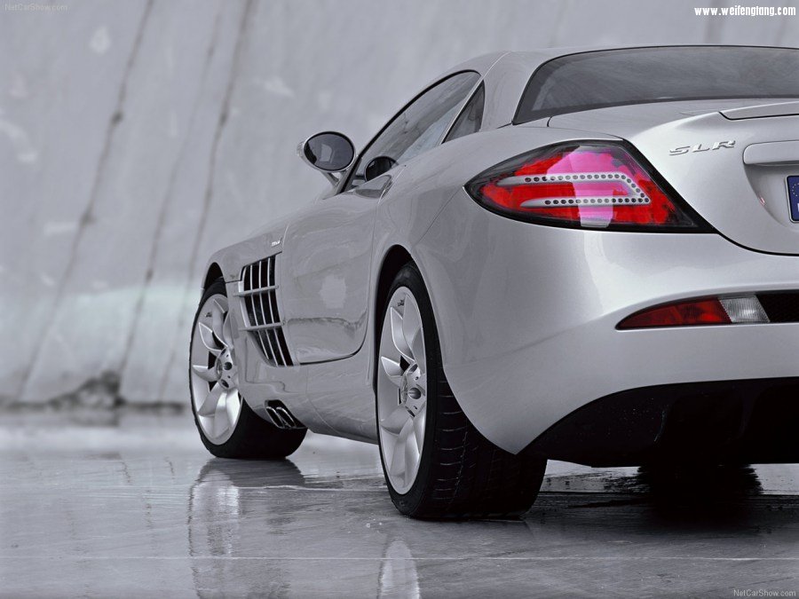 Mercedes-Benz-SLR_McLaren-2004-1280-ab.jpg