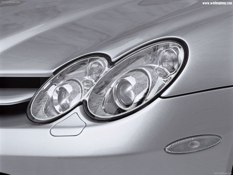 Mercedes-Benz-SLR_McLaren-2004-1280-b4.jpg