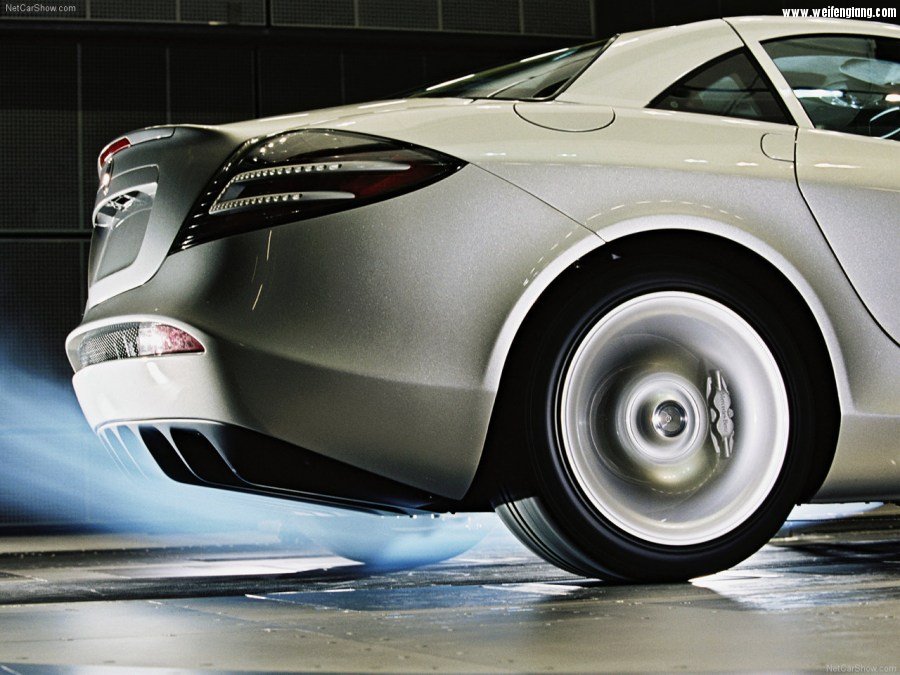 Mercedes-Benz-SLR_McLaren-2004-1280-e2.jpg