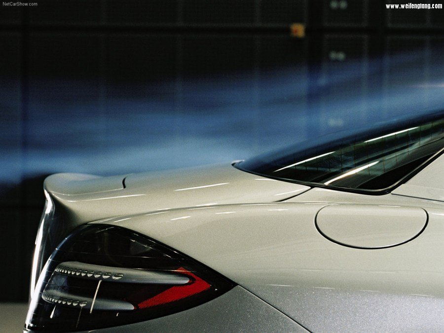 Mercedes-Benz-SLR_McLaren-2004-1280-e3.jpg