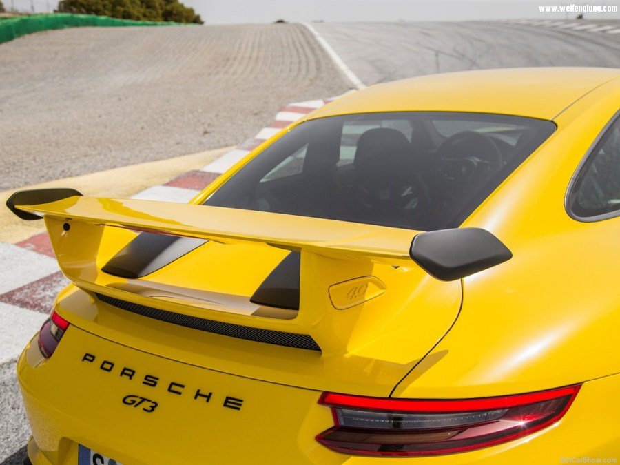 Porsche-911_GT3-2018-1280-ad.jpg