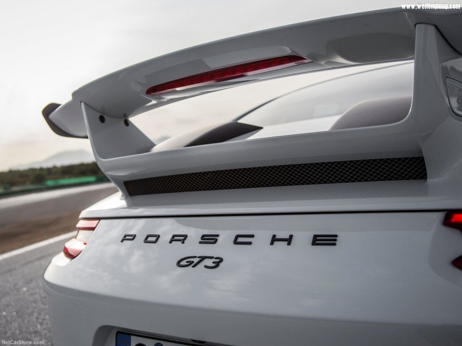 Porsche-911_GT3-2018-1280-c3.jpg