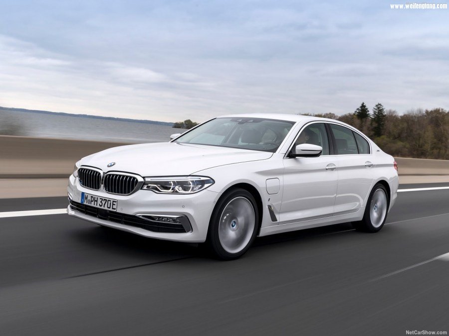 BMW-530e_iPerformance-2018-1280-0d.jpg