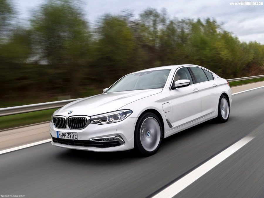 BMW-530e_iPerformance-2018-1280-0e.jpg