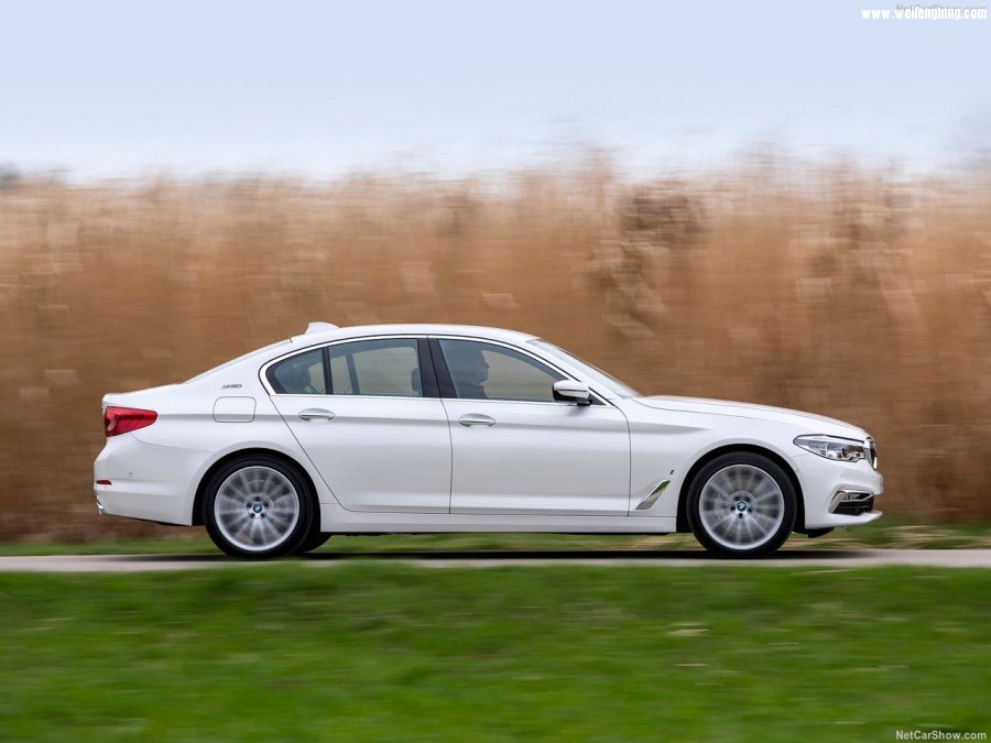 BMW-530e_iPerformance-2018-1280-1f.jpg