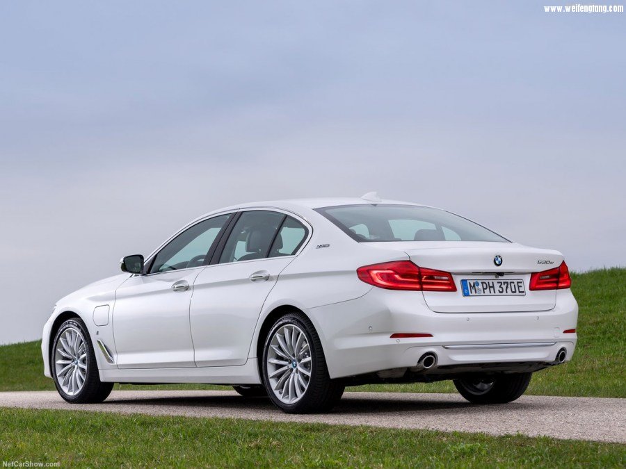 BMW-530e_iPerformance-2018-1280-27.jpg