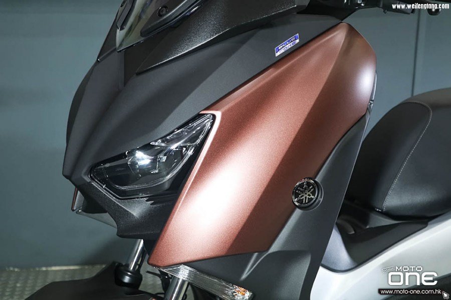 2017_YAMAHA_X-MAX300_20.jpg