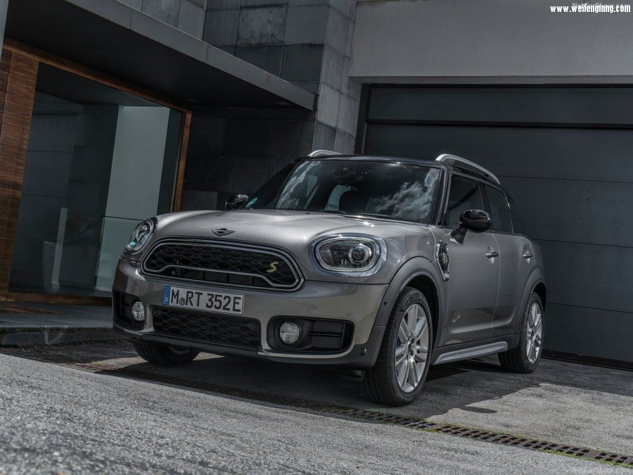 Mini-Countryman_Plug-in_Hybrid-2017-1280-0e.jpg