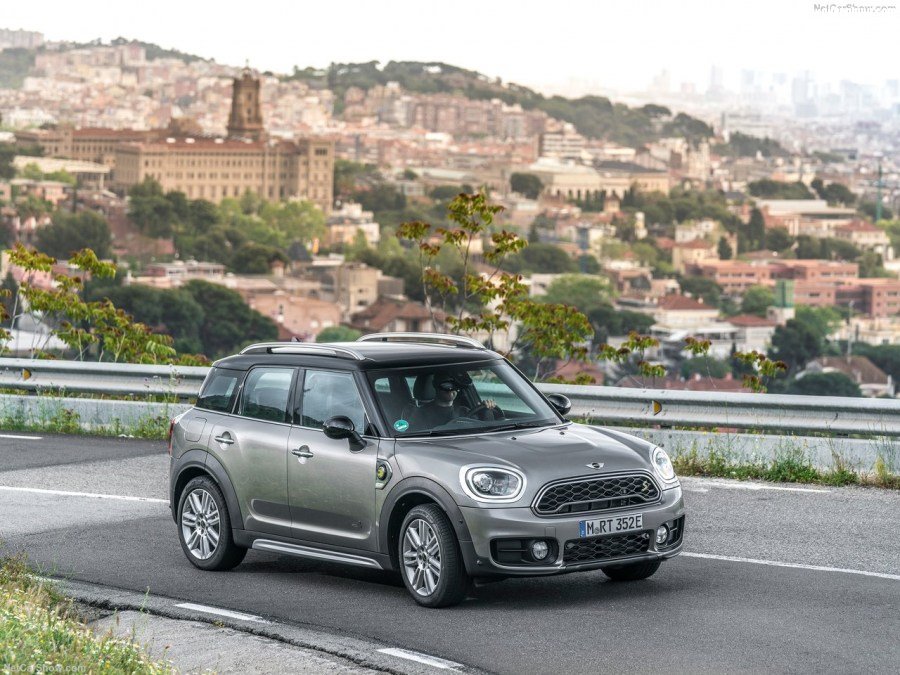 Mini-Countryman_Plug-in_Hybrid-2017-1280-23.jpg