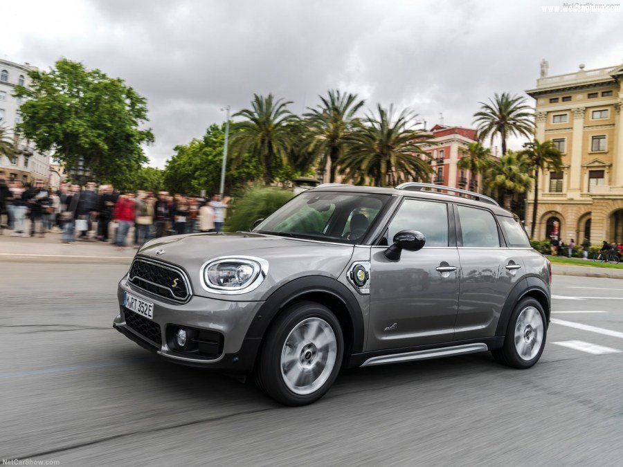 Mini-Countryman_Plug-in_Hybrid-2017-1280-34.jpg