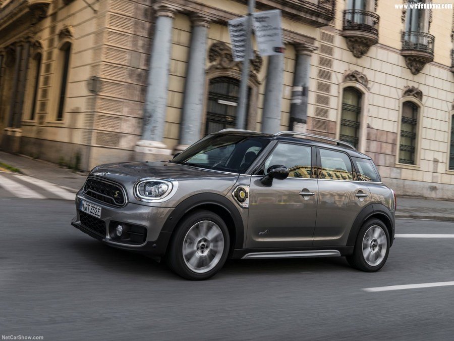 Mini-Countryman_Plug-in_Hybrid-2017-1280-36.jpg