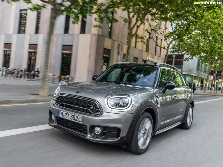 Mini-Countryman_Plug-in_Hybrid-2017-1280-39.jpg