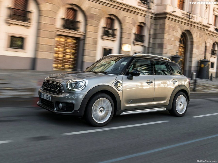 Mini-Countryman_Plug-in_Hybrid-2017-1280-41.jpg