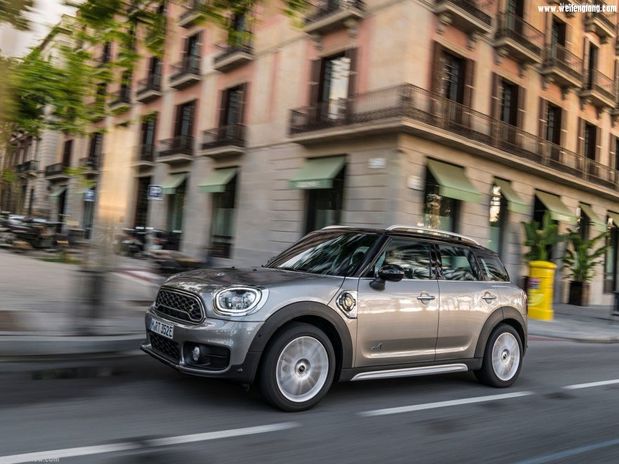 Mini-Countryman_Plug-in_Hybrid-2017-1280-42.jpg