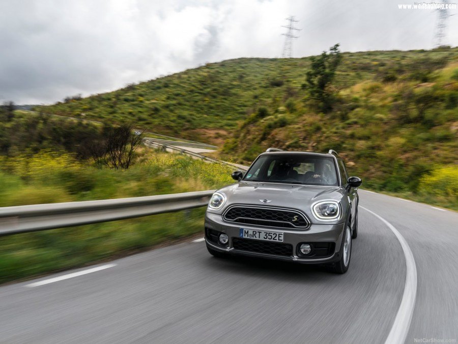 Mini-Countryman_Plug-in_Hybrid-2017-1280-4d.jpg