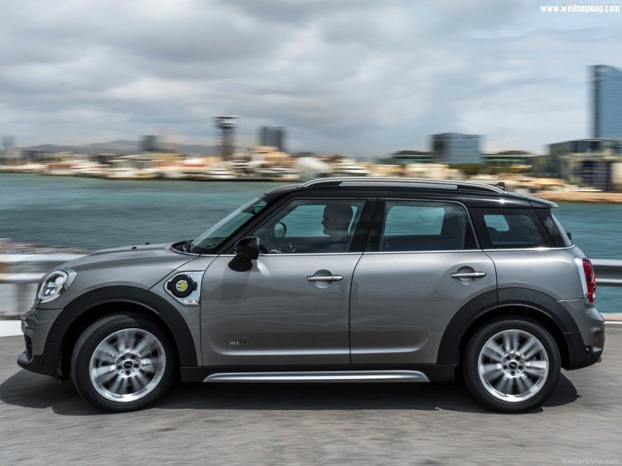 Mini-Countryman_Plug-in_Hybrid-2017-1280-5f.jpg
