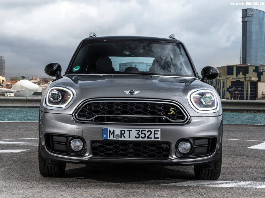 Mini-Countryman_Plug-in_Hybrid-2017-1280-77.jpg