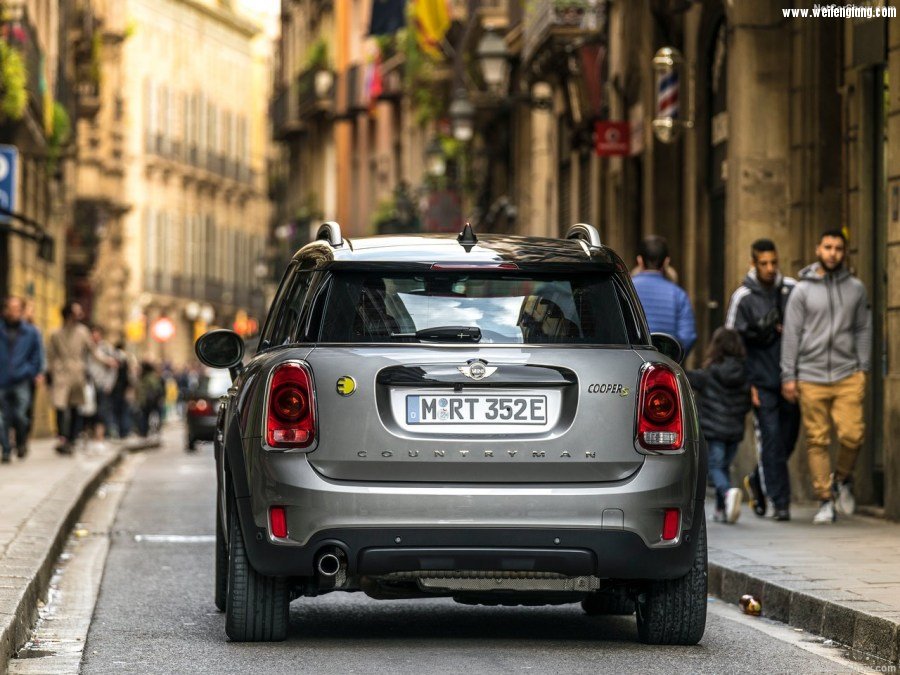 Mini-Countryman_Plug-in_Hybrid-2017-1280-79.jpg