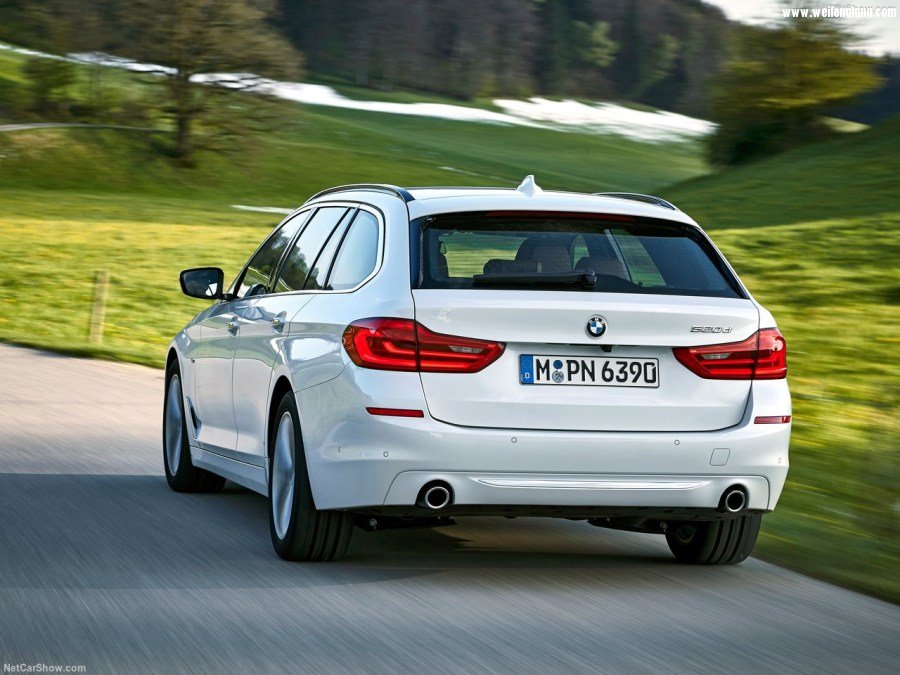 BMW-5-Series_Touring-2018-1280-52.jpg
