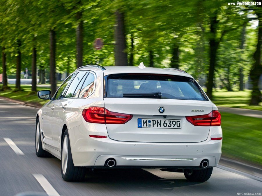 BMW-5-Series_Touring-2018-1280-53.jpg