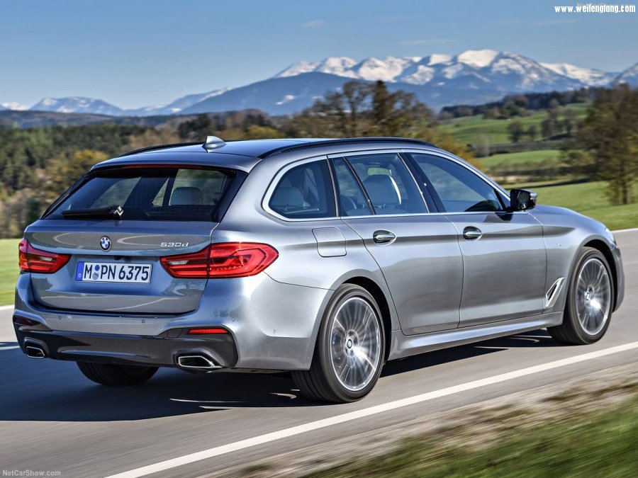 BMW-5-Series_Touring-2018-1280-58.jpg