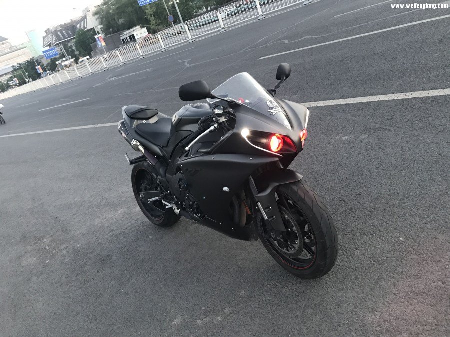 R1