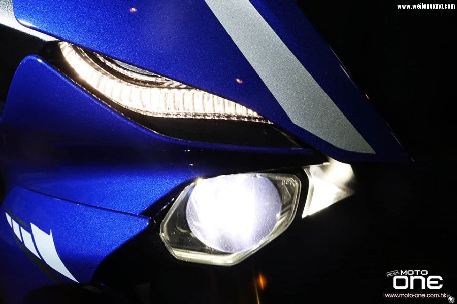 2017_Yamaha_YZF-R6_04.jpg