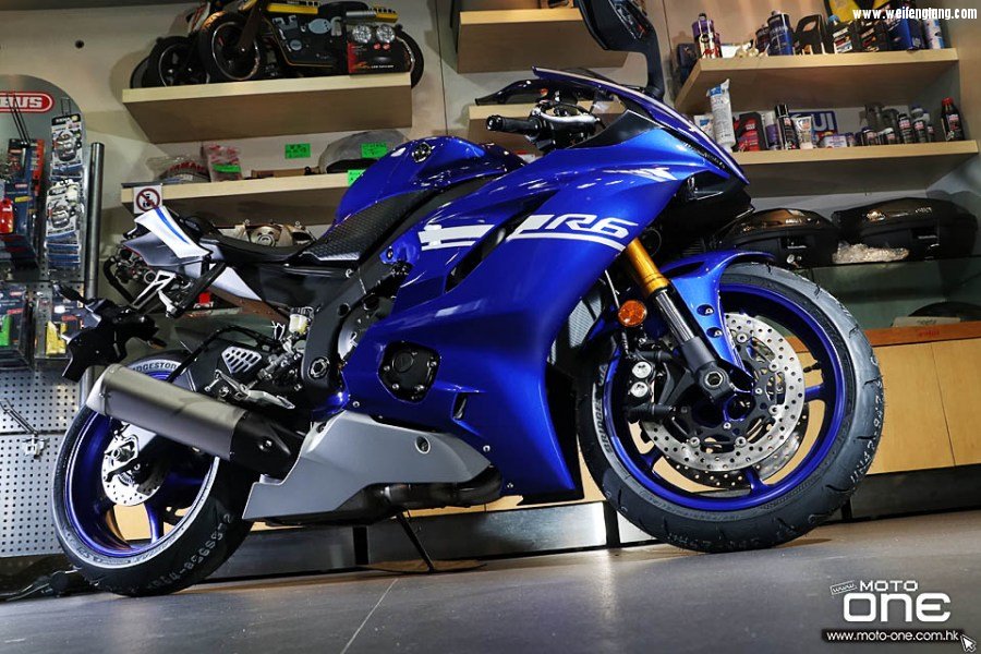 2017_Yamaha_YZF-R6_05.jpg