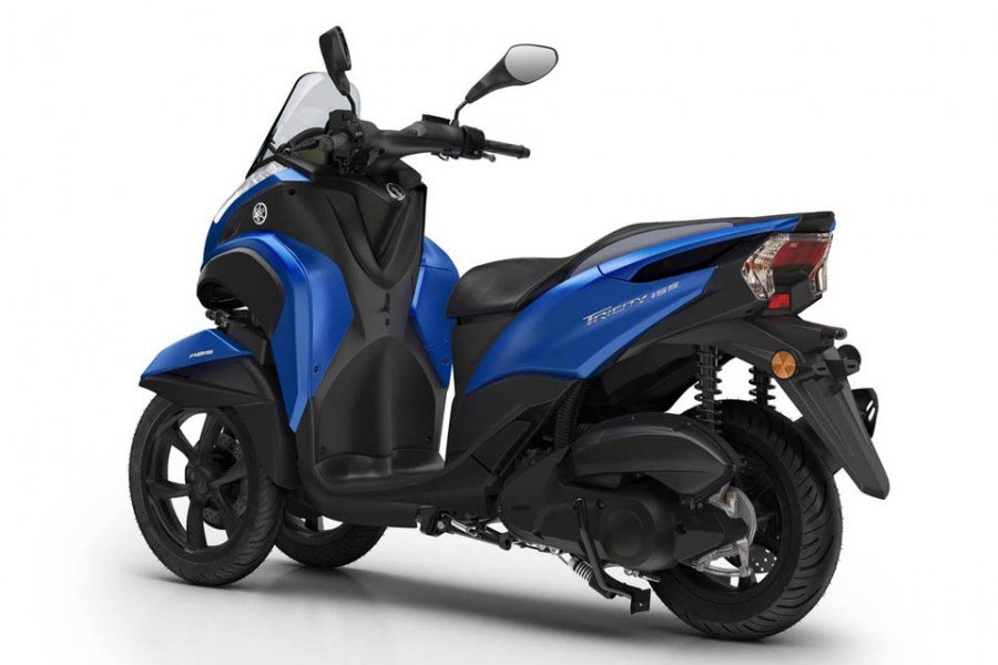 2017_YAMAHA_Tricity_155_05.jpg