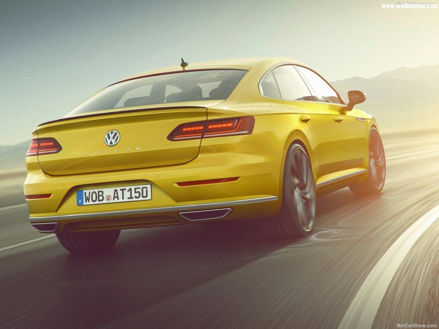 Volkswagen-Arteon_R-Line-2018-1280-1b.jpg