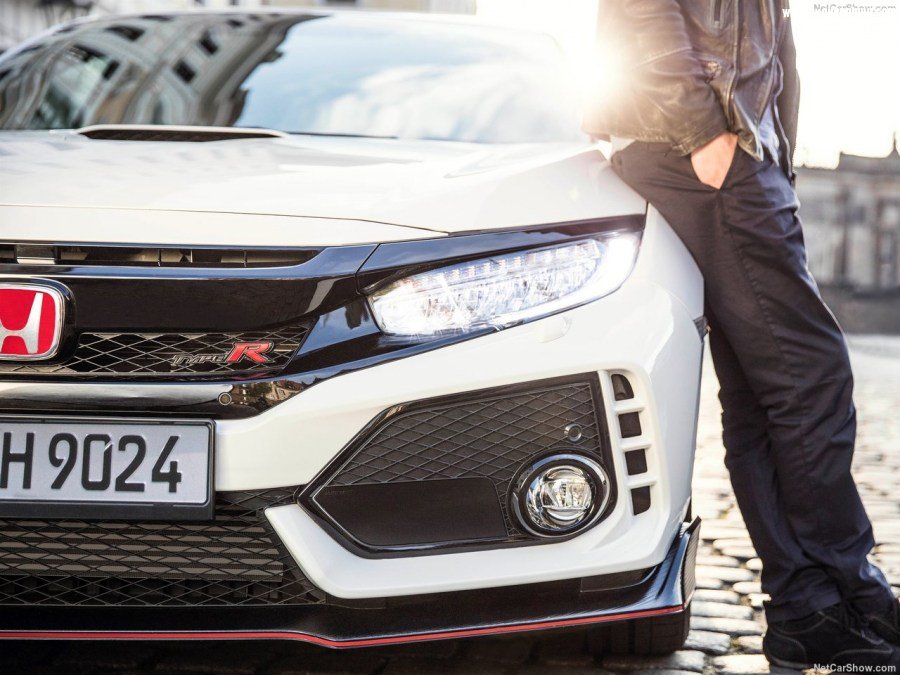 Honda-Civic_Type_R-2018-1280-46.jpg