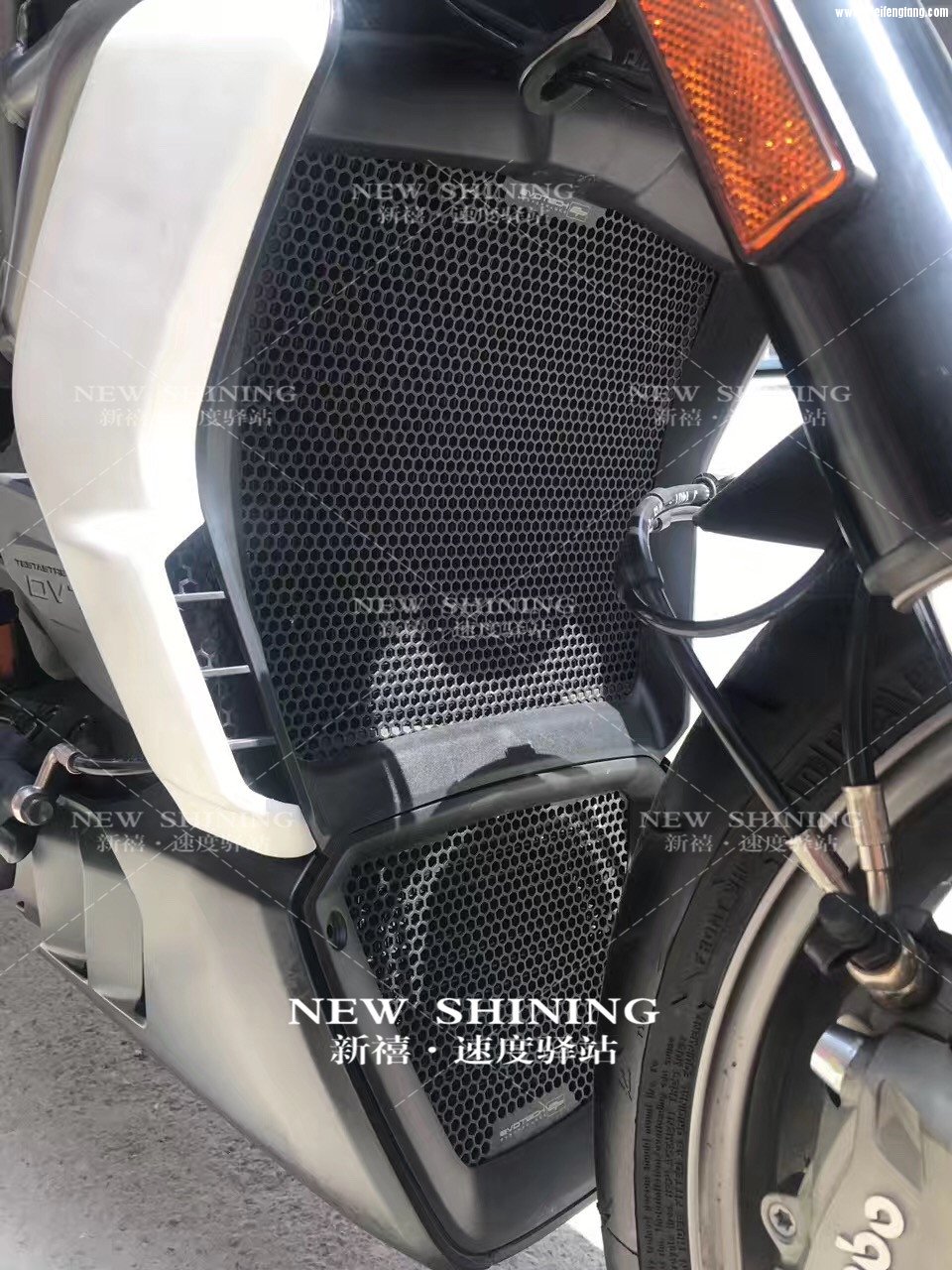 杜卡迪Xdiavel 8.jpg