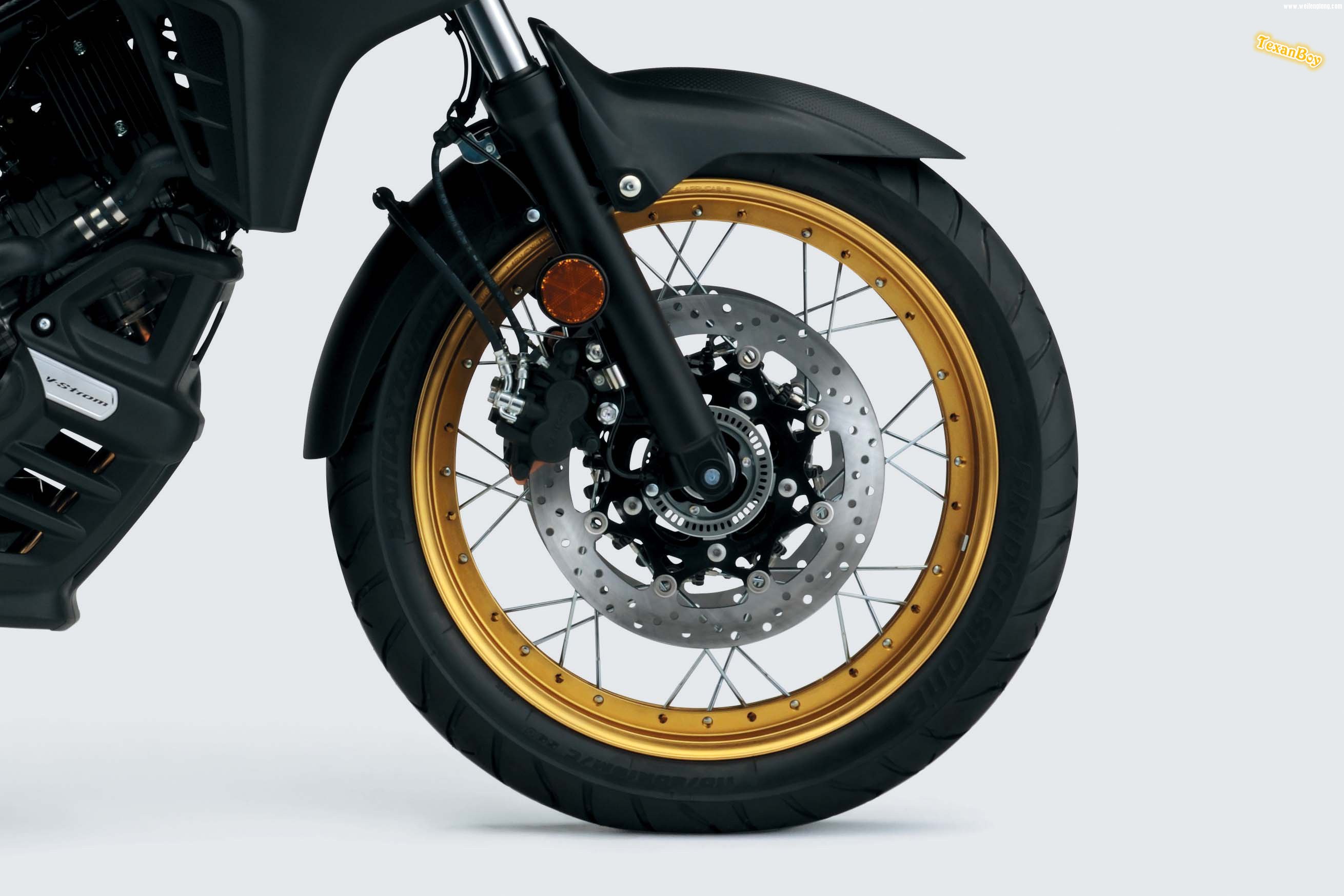 060617-2017-suzuki-v-strom-650xt-DL650XAL7_Front-Wheel_1.jpg
