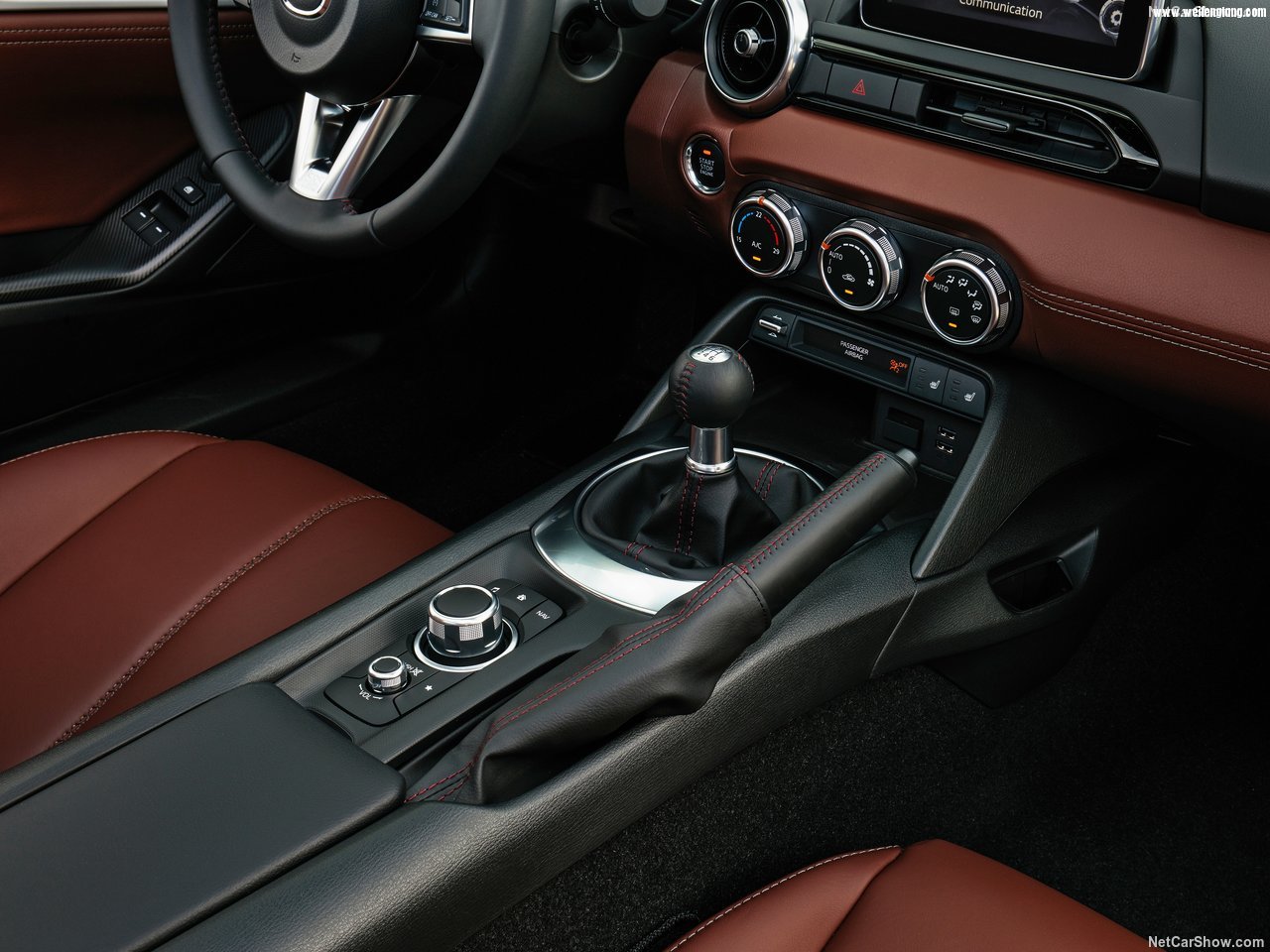 Mazda-MX-5_RF-2017-1280-a6.jpg