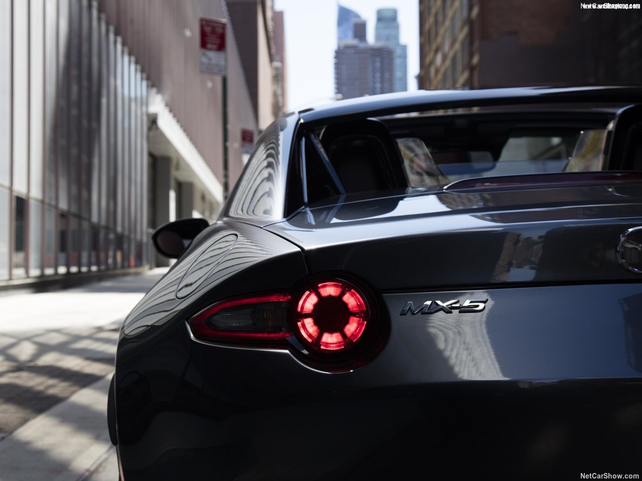 Mazda-MX-5_RF-2017-1280-b0.jpg