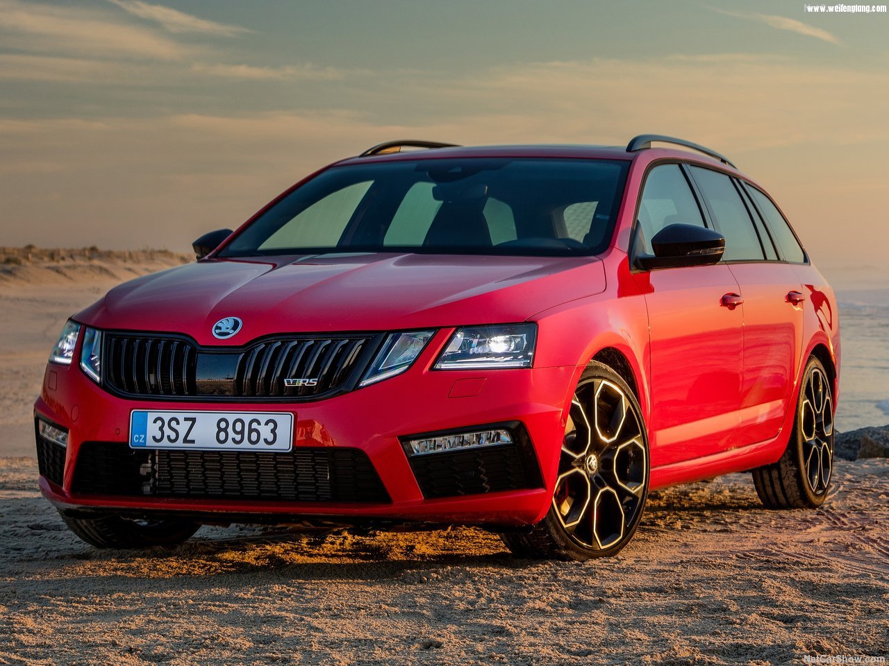 Skoda-Octavia_RS_245_Combi-2018-1280-01.jpg