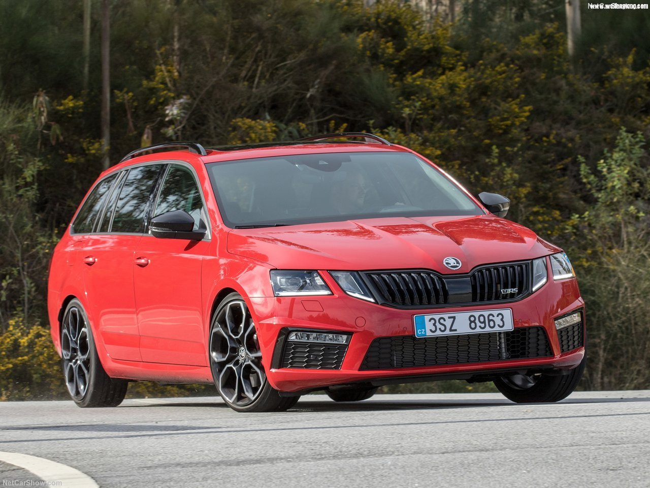 Skoda-Octavia_RS_245_Combi-2018-1280-0d.jpg