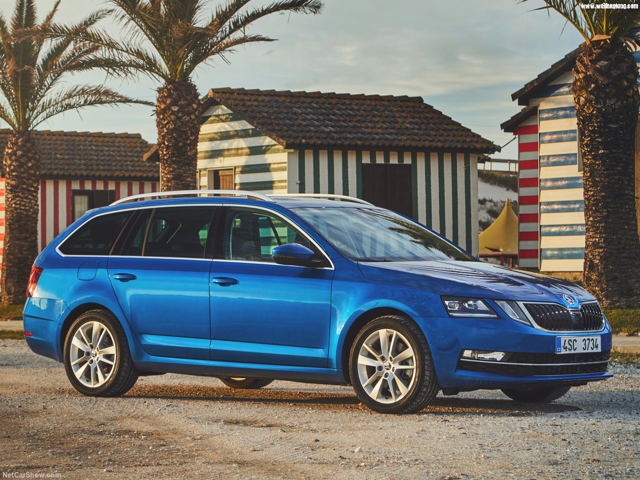 Skoda-Octavia_Combi-2017-1280-01.jpg