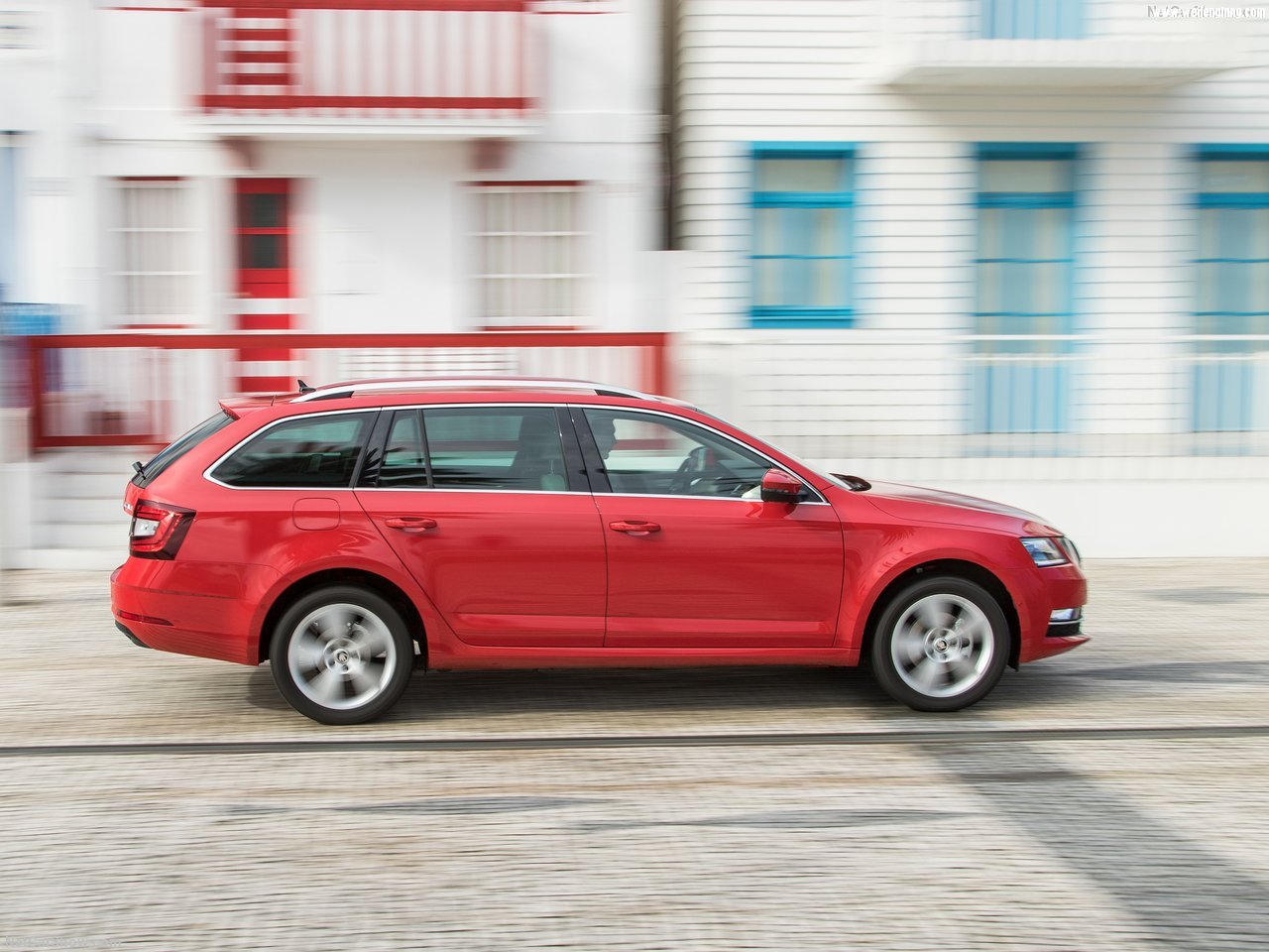 Skoda-Octavia_Combi-2017-1280-12.jpg