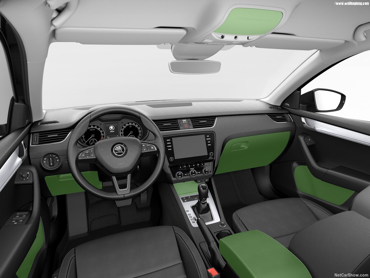 Skoda-Octavia_Combi-2017-1280-4d.jpg