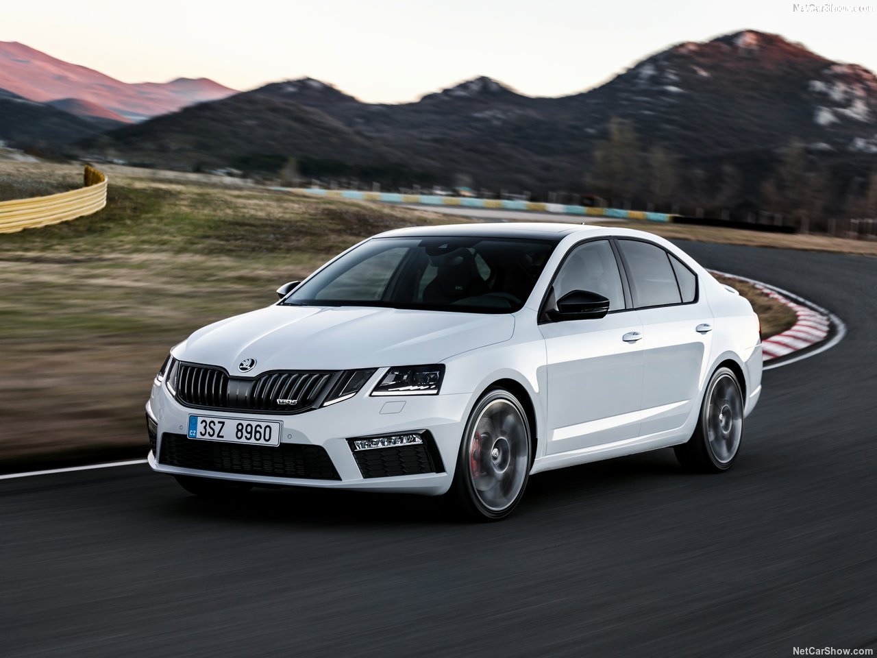 Skoda-Octavia_RS-2017-1280-08.jpg