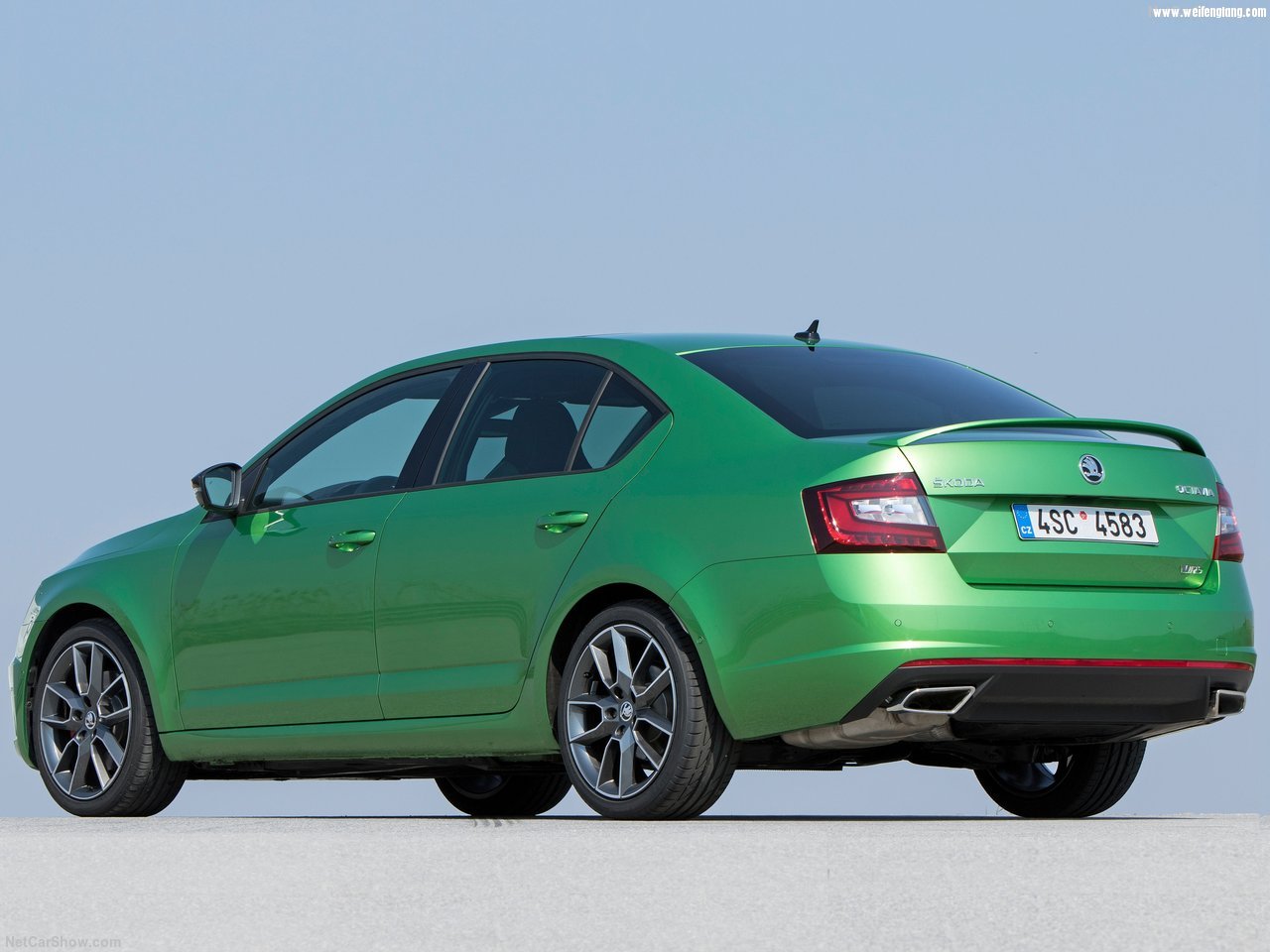 Skoda-Octavia_RS-2017-1280-10.jpg