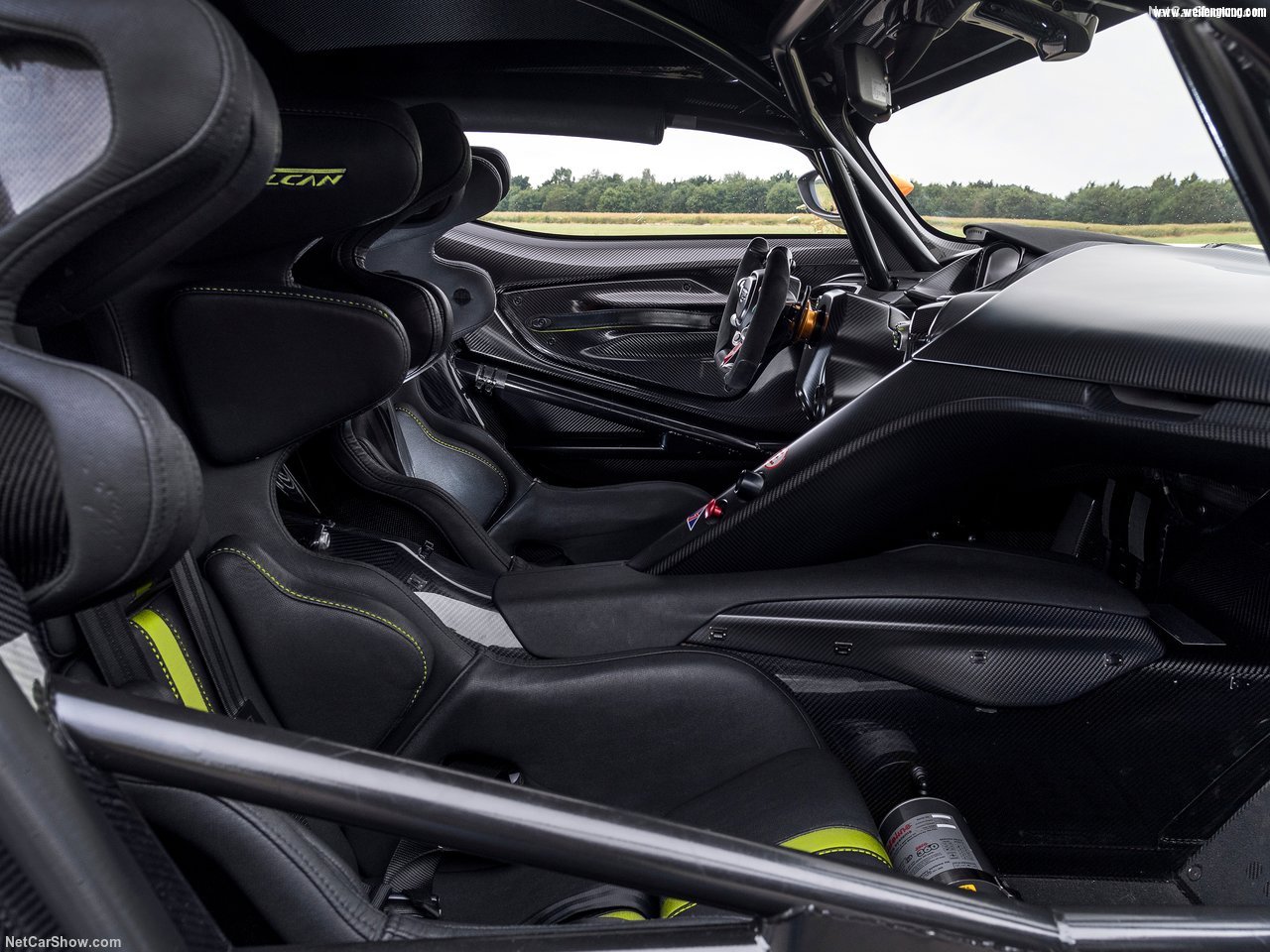 Aston_Martin-Vulcan_AMR_Pro-2018-1280-0c.jpg